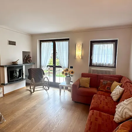 Alps Apartament *