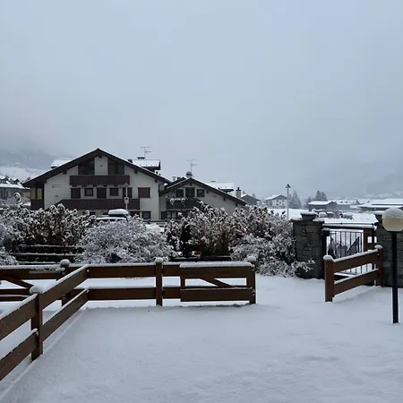 Alps Apartament *