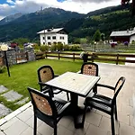 Alps 아파트